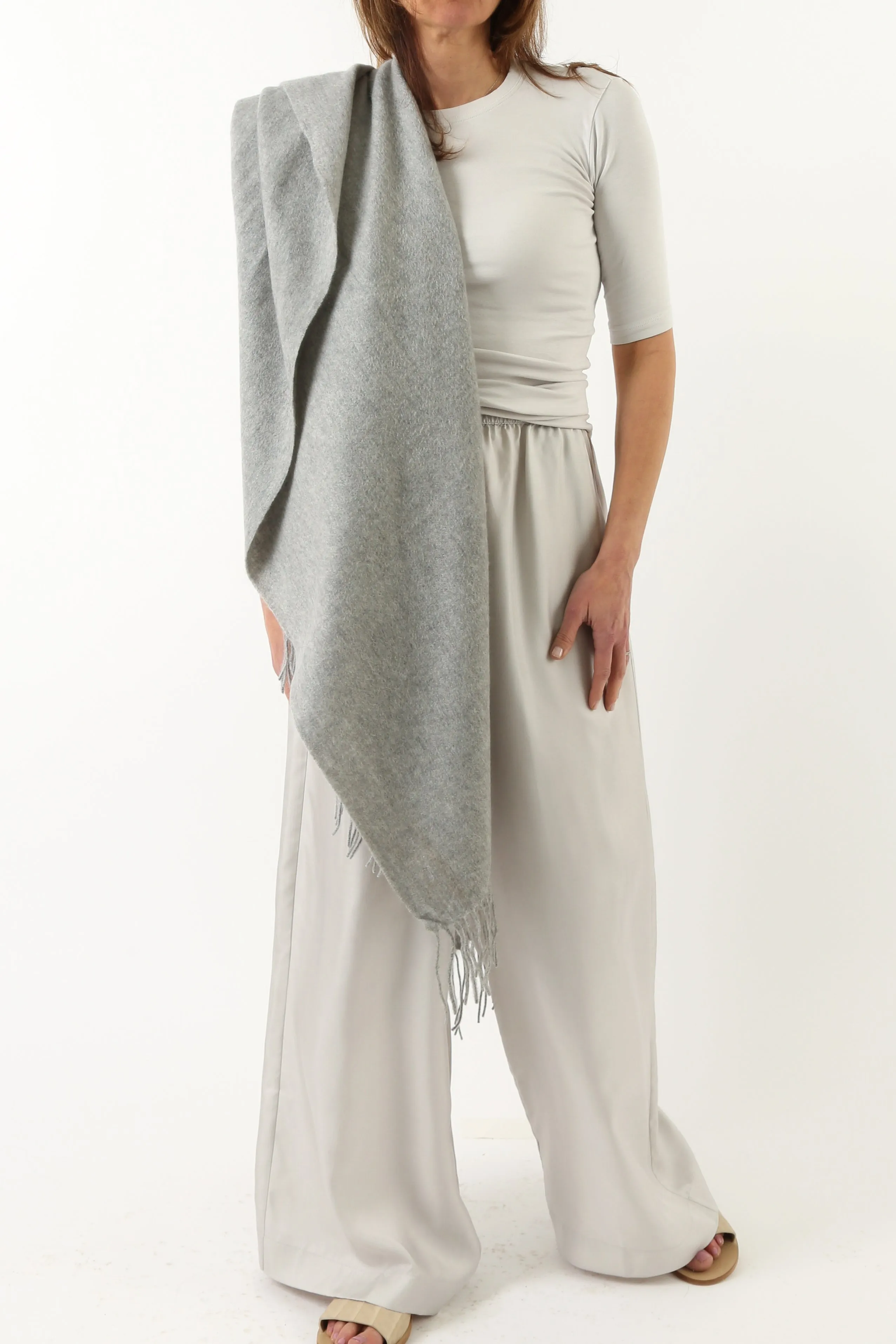 BASILIO BLANKET FRINGED WRAP IN PURE CASHMERE