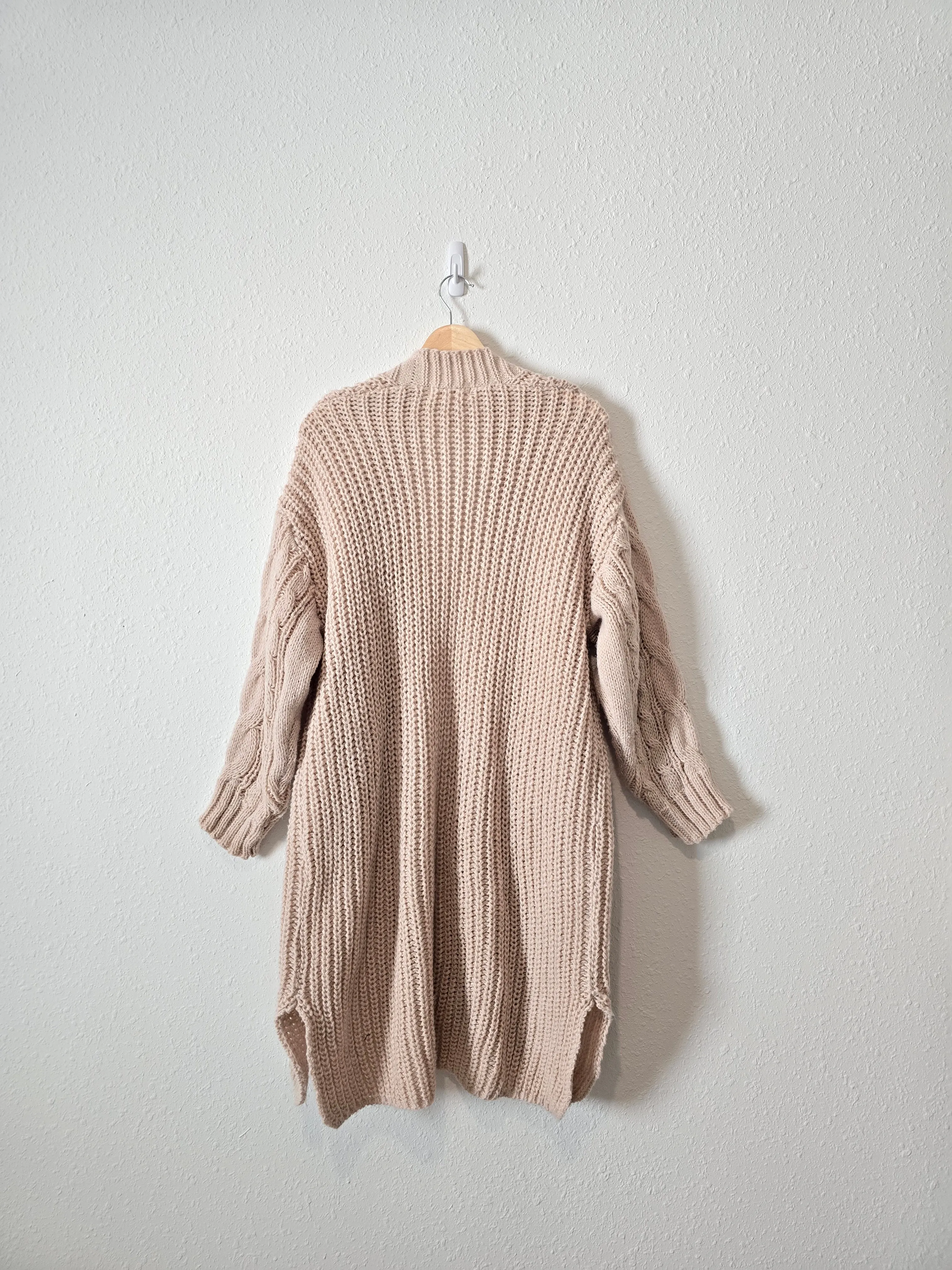 Carly Jean Cozy Textured Cardigan (M)