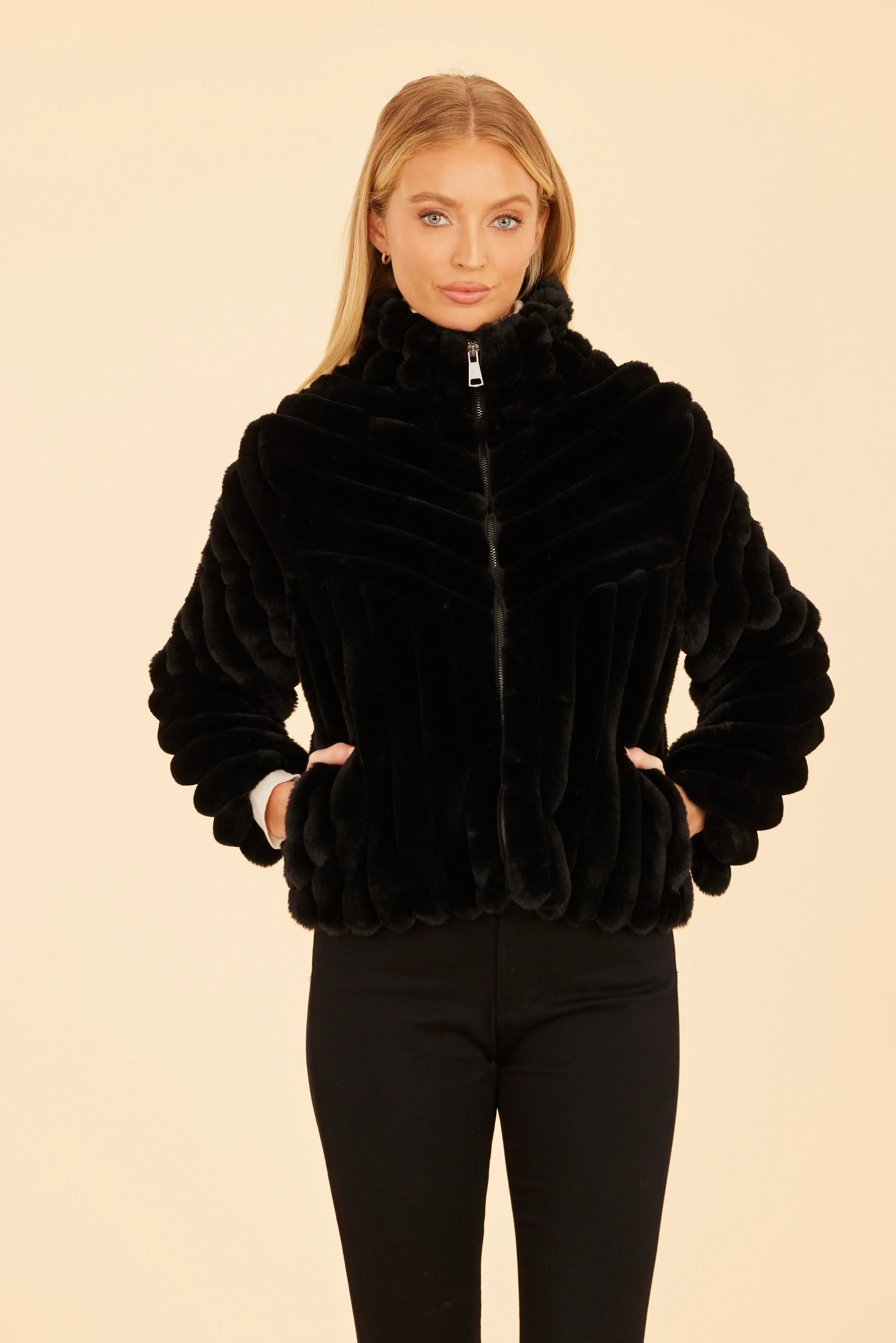 Faux Fur Grooved Zip-Up Jacket