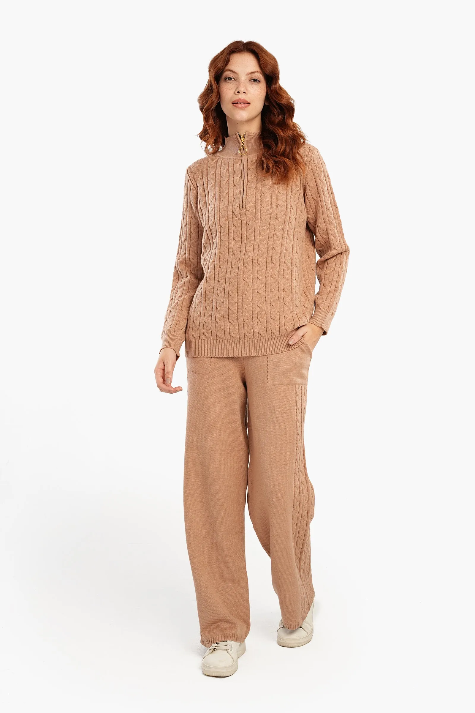 Half Stand-Up Collar Lounge Pullover