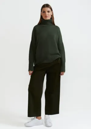 KHAKI TURTLENECK CASHMERE SWEATER