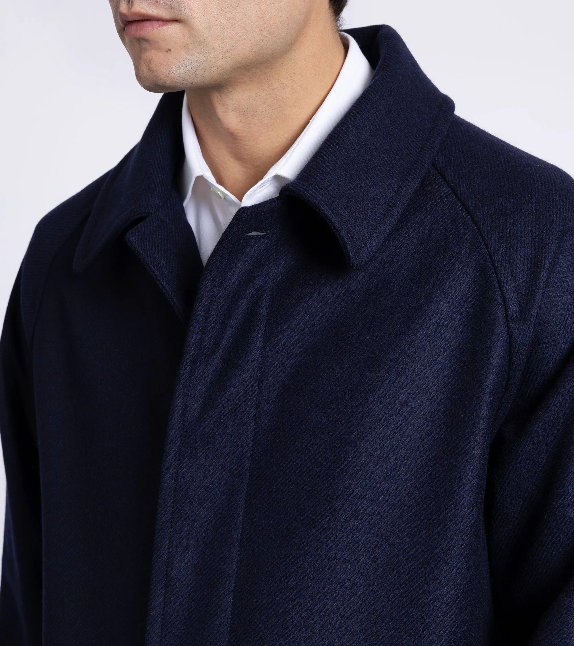 Trunk Devonshire Abraham Moon Plain Weave Wool Overcoat: Navy